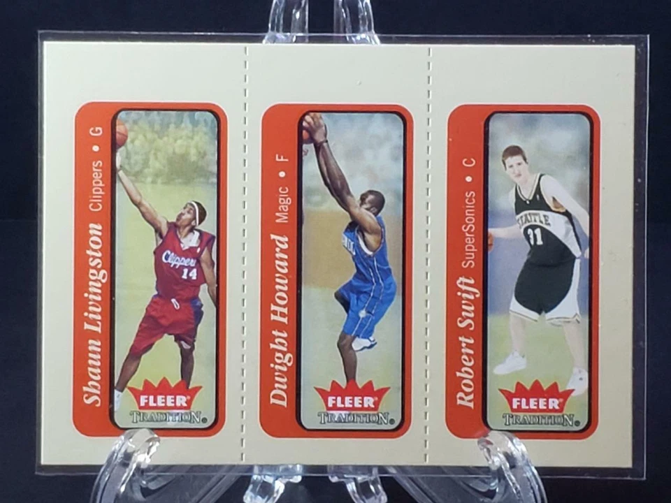 2004-05 Fleer #261 Dwight Howard Rookie Card - Image 1 of 1