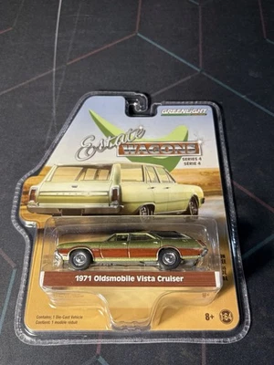 Greenlight Collectibles Estate Wagons 1971 Oldsmobile Vista Cruiser Wagon. Foto 1 de 4