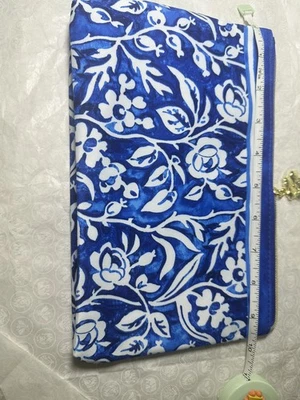 Estee Lauder Makeup Cosmetic Bag Blue & White Flowers  10 x 6 inches - Image 1 of 4