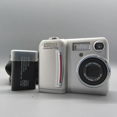 Nikon Digital Camera Coolpix 775 2.1MP Silver Tested - Image 1 of 4