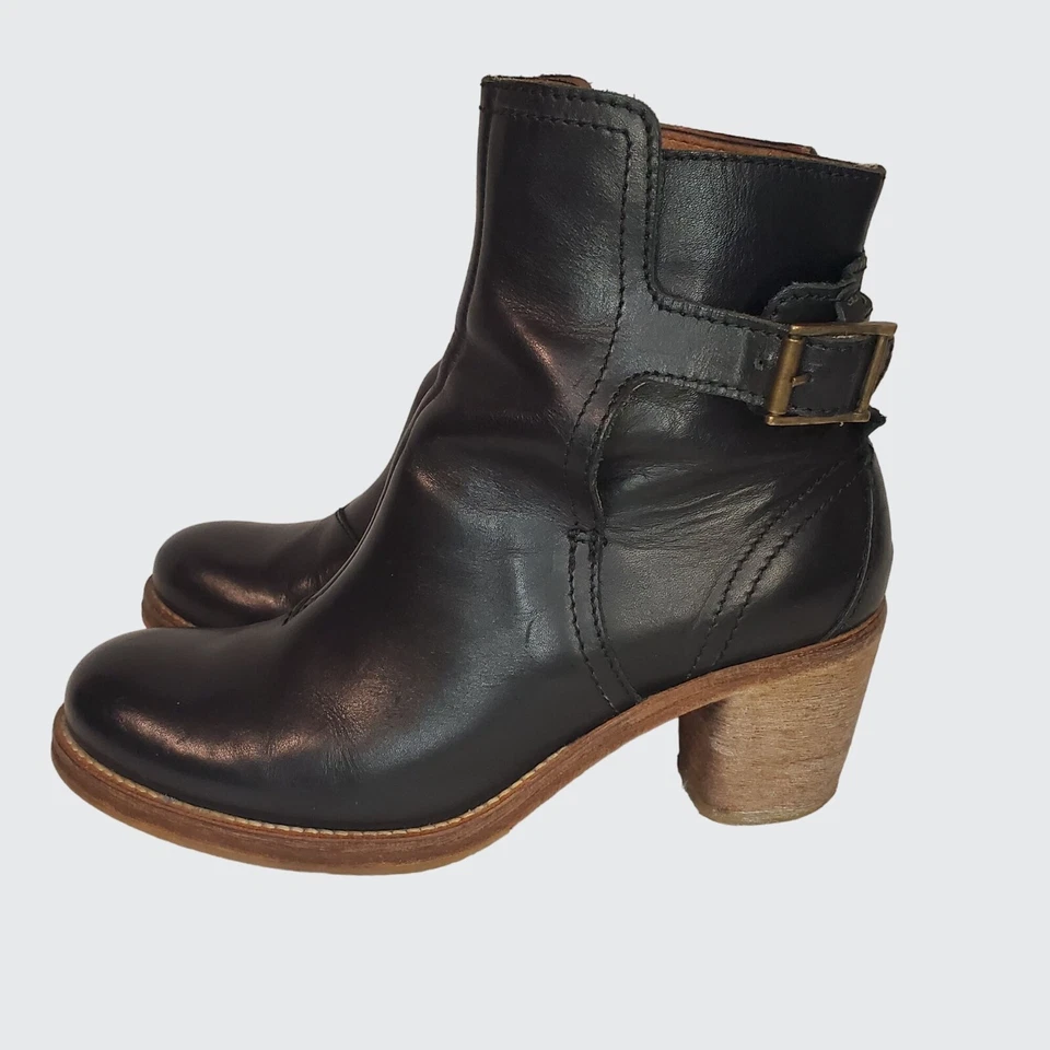 Bota para mujer Hudson de cuero negro con hebilla lateral talla 37 (EE. UU. 6,5) Foto 1 de 4
