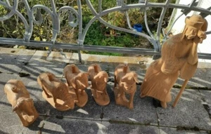 Große Krippe Figuren Weihnachten massiv Holz geschnitzt, alte Handarbeit - Bild 1 von 12