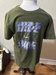 Nike Men's Forest Green & White Short Sleeve Crewneck TShirt MSRP $35 - Picture 1 of 1