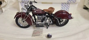 1942 Indian Motorcycle Model 442 Franklin Mint 1:10 Scale Die Cast B11-UL61 - Picture 1 of 10