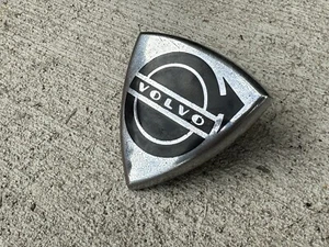 Volvo P1800 1800 S Front Apron Emblem - Picture 1 of 4
