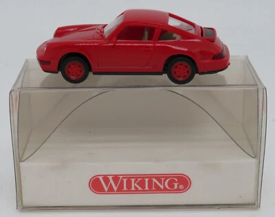 Micro WIKING Ho 1/87 Porsche 911 Carrera 4 Rosso IN Box #1640418 - Immagine 1 di 4