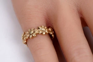 James Avery 14k Gold Margarita Daisy Flower Band Ring Size 5 - Picture 1 of 5