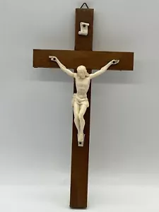 CRUCIFIX JESUS CROSS RELIGIOUS WOOD ART GIFT DECORATIVE - Picture 1 of 6