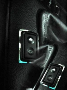 D Chrom Rahmen für Fensterheber kurz / BMW E36 - Edelstahl poliert - Bild 1 von 3