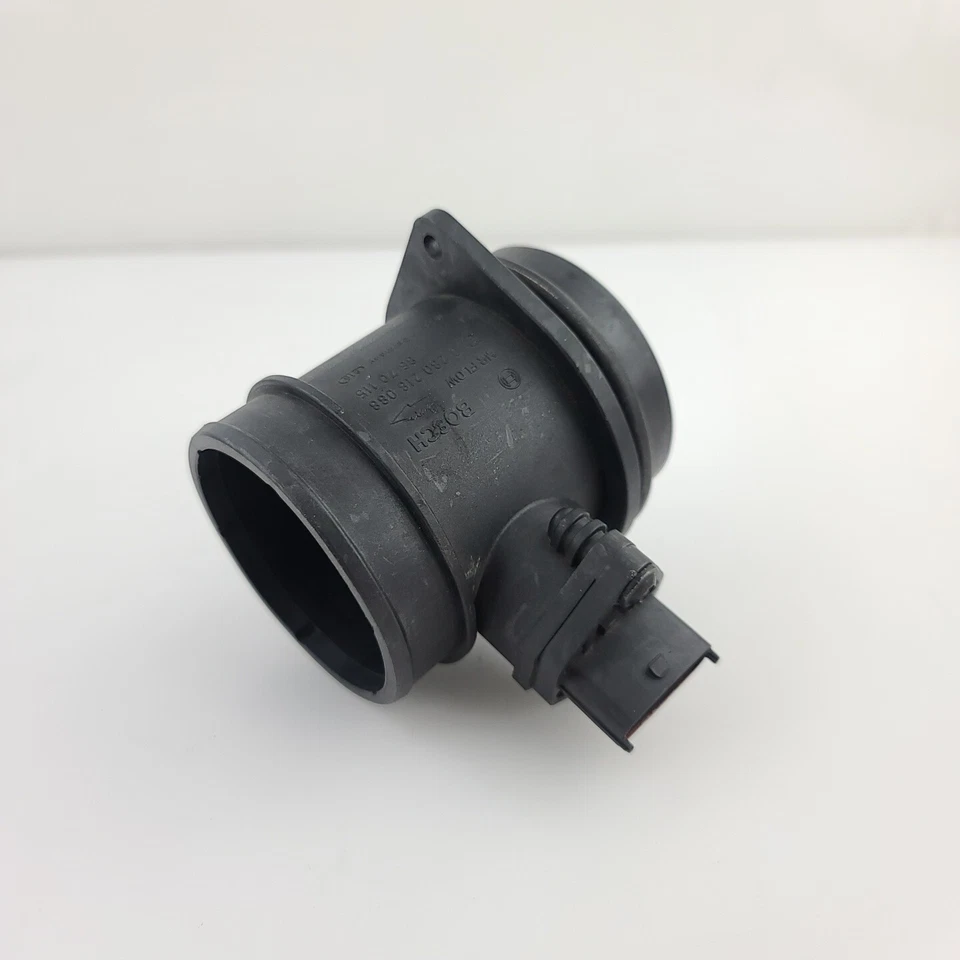 2003 Fits Volvo V70 MAF Mass Air Flow Sensor Oem 8670115 - Image 1 of 4
