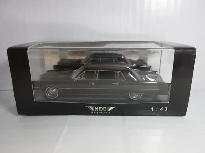 Modelo de coche fundido a presión negro 1:43 NEO SCALE Cadillac Fleetwood Seventy - Five Foto 1 de 4