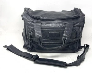 Tumi Vintage Soft Black Leather Duffle Duffel Bag Travel Carryon Weekender 14x10 - Picture 1 of 8