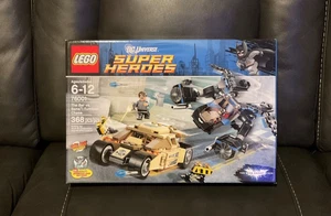 Lego Batman 76001 THE BAT vs BANE TUMBLER CHASE 368 pcs Retired DC Universe - Picture 1 of 3