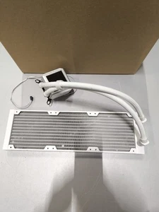 Lian Li Liquid Cooler - Used, No Fans, Cosmetic Wear - Afbeelding 1 van 13