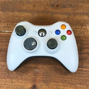 Xbox 360 Wireless Controller White Tested and Working OEM Genuine NO COVER - Picture 1 of 11