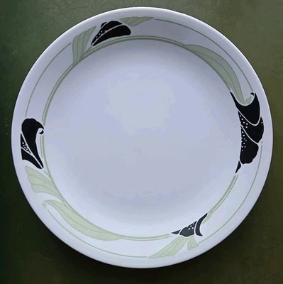 Lote De Colección De 8 Platos Desierto Ensalada Corelle by Corning 8 1/2" Blanco Negro Orquídea Foto 1 de 4