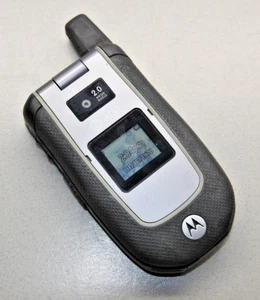 Teléfono celular plegable Motorola Tundra VA76r - negro y gris (AT&T) muy raro - Imagen 1 de 7