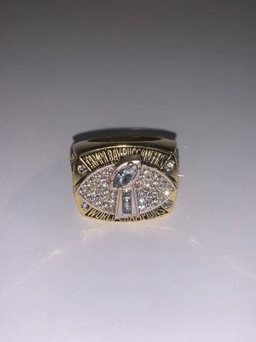 2002 Tampa Bay Buccaneers Championship Replica Super Bowl Souvenir Ring Size 11 Cover
