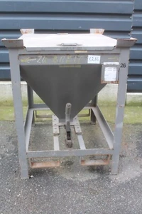 Silos Pojemnik Bauer SG-S YOC 2007 Zawartość 0,220m3 142kg Nośność 2200kg X286 - Zdjęcie 1 z 5