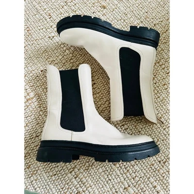Bota midi Tamaris para mujer crema negra suela talla EU41 cuero bota Chelsea  Foto 1 de 4