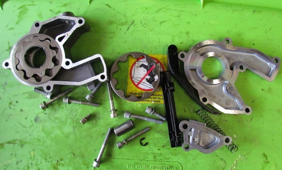 Bomba de aceite de motor BMW 2000 R1100RTP R 1100 RT P policía  Foto 1 de 1