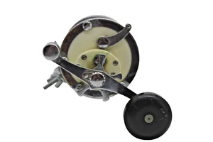 Vintage Garcia Mitchell Fishing Reel Baitcaster 622 Salt Water Rt Hand France - Picture 1 of 9