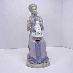 Lladro "Sewing a Trousseau" #5126 Retired Mint Salvador Furio Original Box VTG - Picture 1 of 23