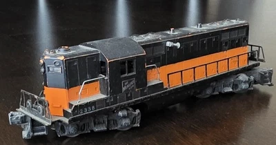 VTG Lionel Model Train Locomotive 1955-1956 O-Gauge Diesel 2338  Milwaukee Road - Image 1 of 4