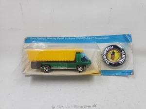 Hot Wheels Redline DUMP TRUCK Green White Int Heavyweights NEW L11502 - Picture 1 of 8