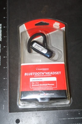 Plantronics Bluetooth Headset Universal Verizon Wireless NIB Model PBT222Z - Image 1 of 4
