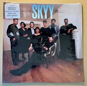 SKYY Start Of A Romance OG 1st Press 1989 Atlantic LP HYPE STICKER SEALED - Bild 1 von 2