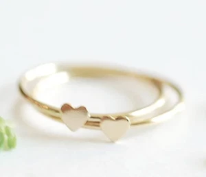 14k Gold Thin Heart Minimalistic Stacking Ring - Picture 1 of 1