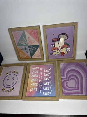 Juego de apartamento dormitorio dormitorio con marco hippy mariposa groovy corazón rosa púrpura Foto 1 de 4