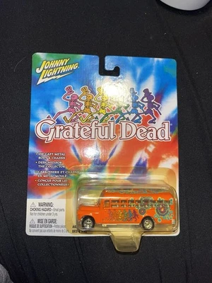 Johnny Lightning 1:64 1956 雪佛兰巴士 Grateful Dead – 完好/盒装 状况极佳 + – 橙色 — 第 1/4 张图片