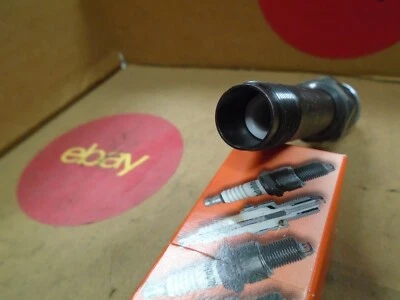 4ao32 military autolite spark plug 2223 ms51009-3 gen set — 第 1/2 张图片