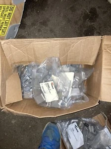 Andrew 42396A-7 EW64 Butterfly Hanger for elliptical waveguide NOS - Bild 1 von 1