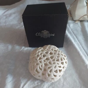 Oleg Cassini Porcelain Lace Trinket Potpourri Box With Cover White - Picture 1 of 6