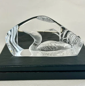 Mats Jonasson Sweden Loon or Duck Crystal Paperweight Sculpture 5” x 3” Signed - Foto 1 di 11