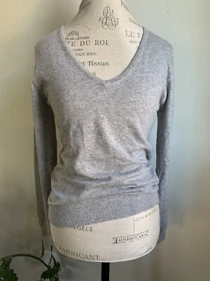 William De Faye Paris Cashmere Silk Sweater Women’s S long sleeve v-neck Gray T4 - Image 1 of 4