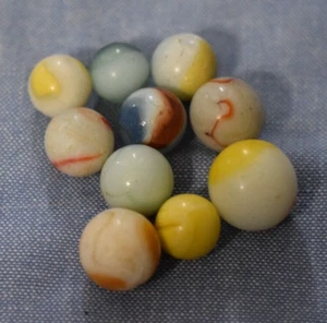 Vintage Lot of 10 Glass Multi-Color Swirl Marbles 16 mm - .6 in. C153 - Picture 1 of 3