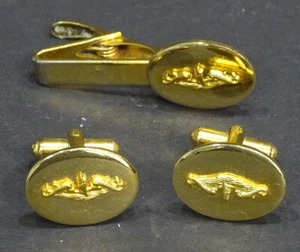 US NAVY USN Vintage SUBMARINE Bar TIE CLIP & CUFFLINKS Korean Vietnam War Vet HH - Picture 1 of 2