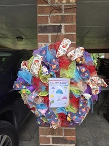 NEW BABY Mesh Wreath, Cloth Finger Puppets Multicolor Ribbon Shower Recept Decor - Picture 1 of 6