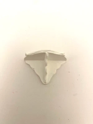 Estante miniatura para casa de muñecas Foto 1 de 4