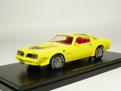 Auto World WR1114/06 1/43 1977 Pontiac Firebird Trans Am Resin Modellauto - Bild 1 von 3