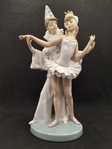 Lladro 'Carnival Couple' Figurine - No Mask in Hand - Picture 1 of 9