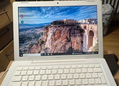 Apple MacBook A1181   2007,4GB Ram,Neu, OVP Unbenutzt - Bild 1 von 4