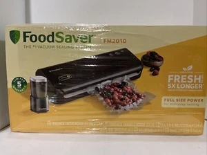 FOODSAVER #1 VACUUM SEALER FM2010 MACHINE W/ HANDHELD VACUUM SEALER - Picture 1 of 3