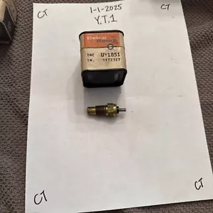 Gm U 1851 1972327 Standard Motor Products TS-4 Temperature Sender - With Gauge - Picture 1 of 1