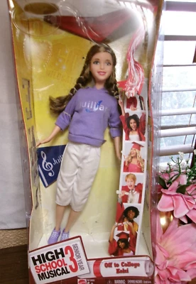 Muñeca Mattel 2008 ~ Disney High School Musical 3 Senior Year Off To College Kelsi Foto 1 de 4