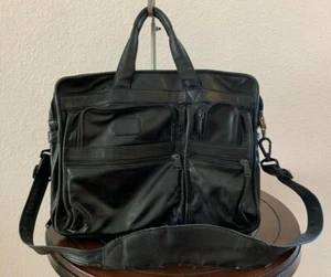 Tumi 9621D3 Alpha Black Leather Expandable Messenger shoulder Laptop Bag USED - Picture 1 of 12